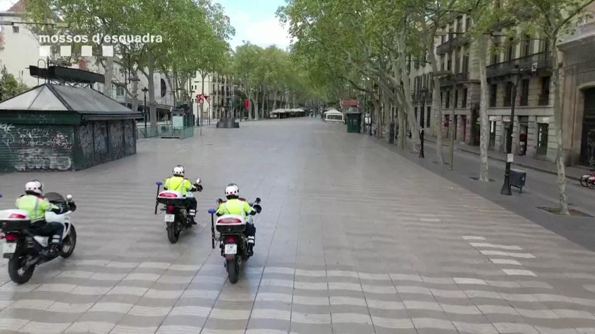 Un vídeo aéreo de los Mossos certifica el confinamiento total en Barcelona