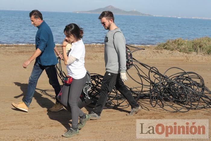 SOS Mar Menor retira dos toneladas de basura