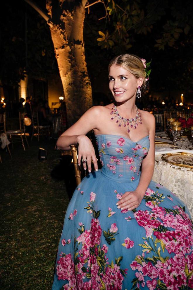 Lady Kitty Spencer, con vestido de Alta Moda de Dolce &amp; Gabbana, en la fiesta de su boda con Michael Lewis