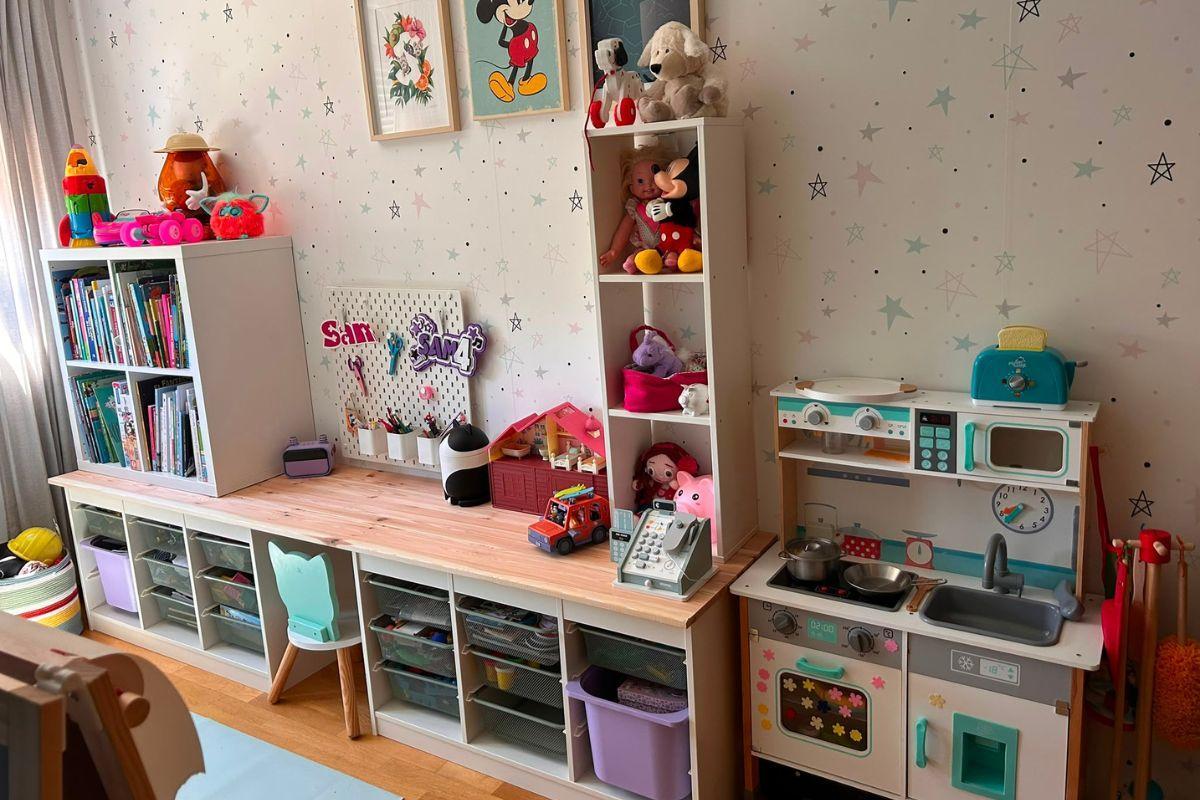 IKEA tiene los muebles perfectos para preparar una habitación para la vuelta al cole: más almacenamiento, fáciles de montar y a buen precio