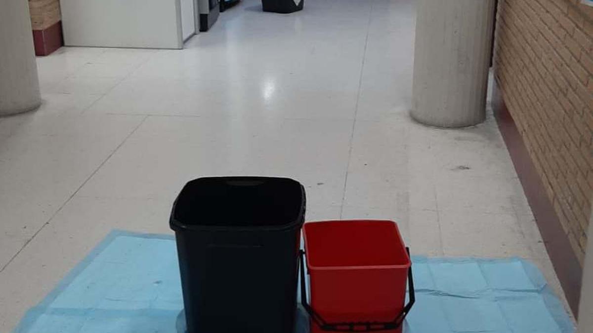 Vuelven las goteras al centro de salud Luis de Toro de Plasencia.