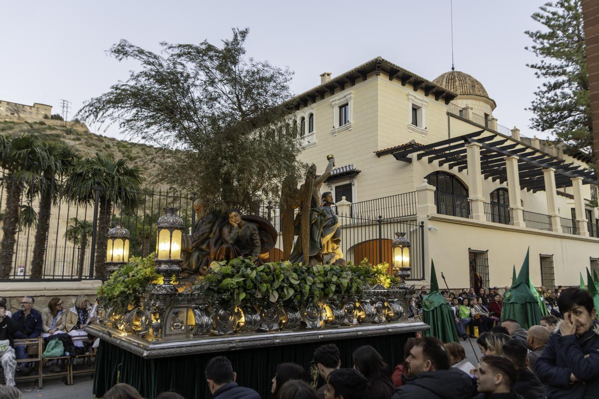 La procesión de Viernes Santo de Orihuela, en imágenes