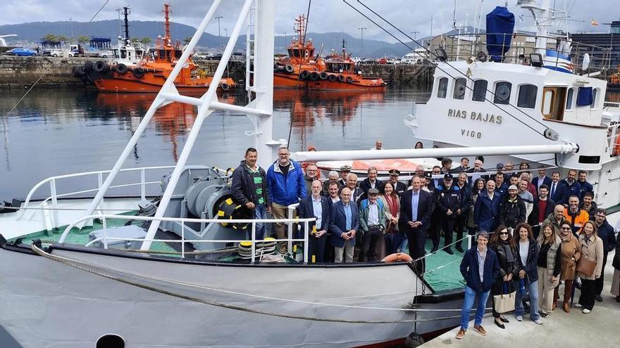 Vigo rinde tributo al «Rías Bajas», el guardián de las señales marítimas de la ría desde 1967
