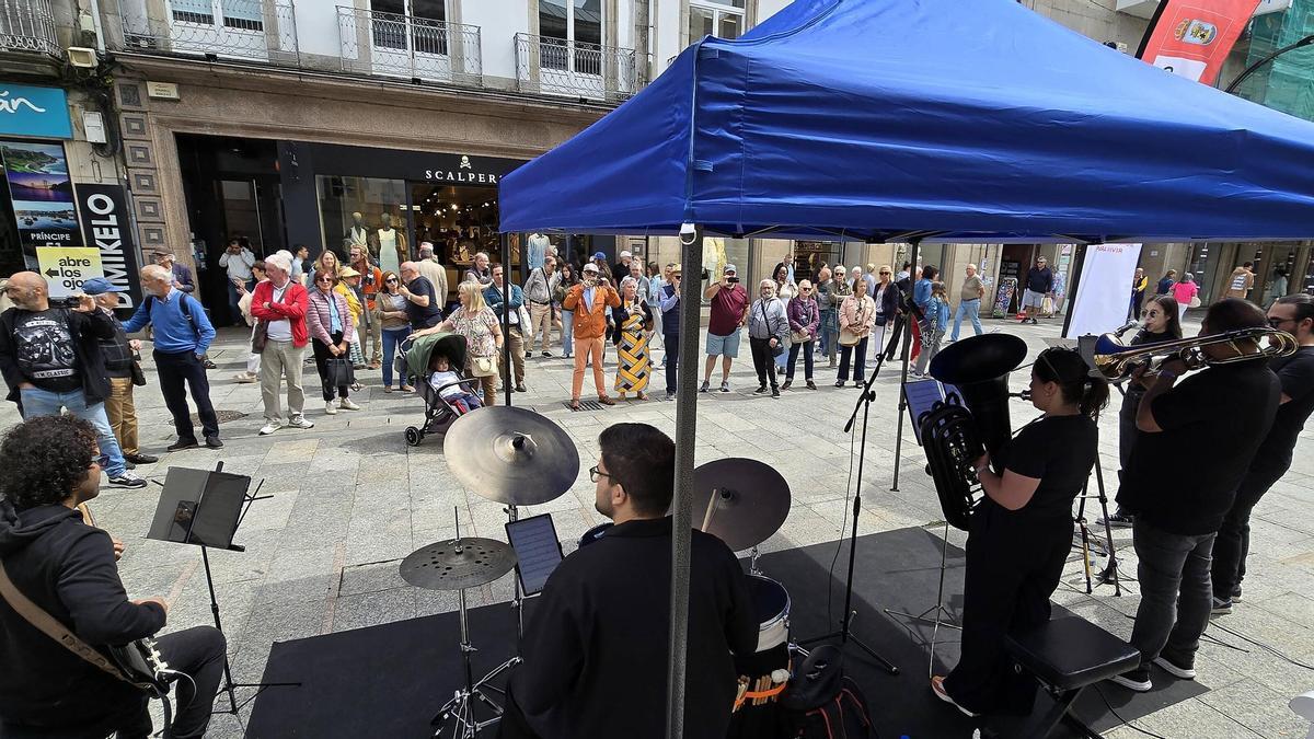 Un concierto en la calle organizado por Mayeusis.