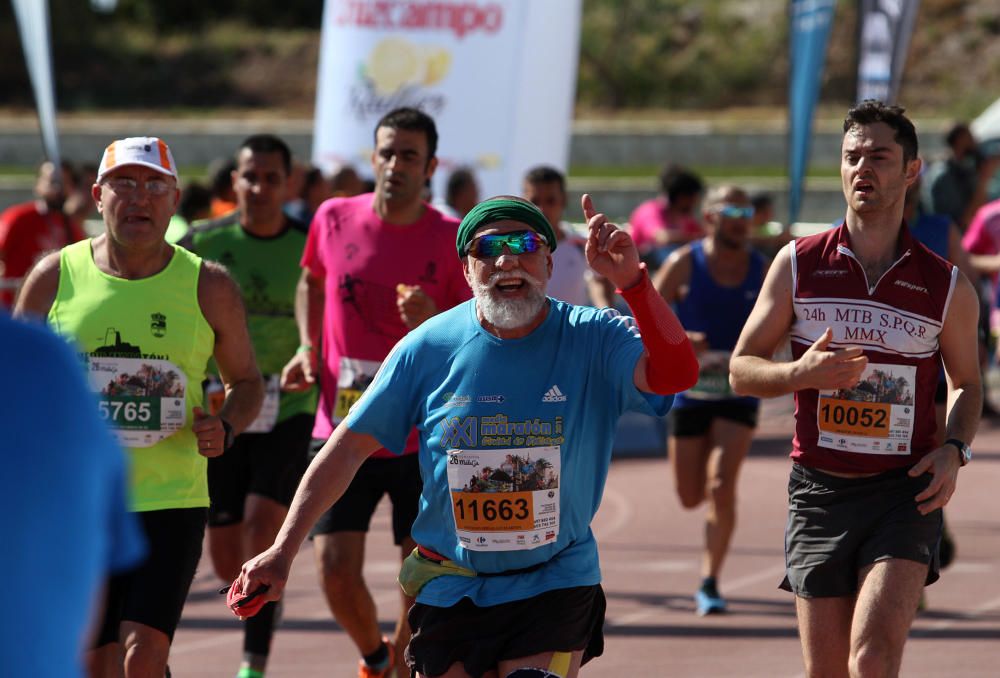 El Mouaziz, del Club Nerja de Atletismo ha vuelto a imponerse en la prueba, que ha alcanzado una participación récord con 7.500 corredores