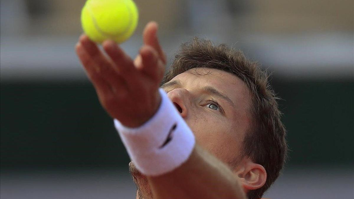 Pablo Carreño ejecuta un saque