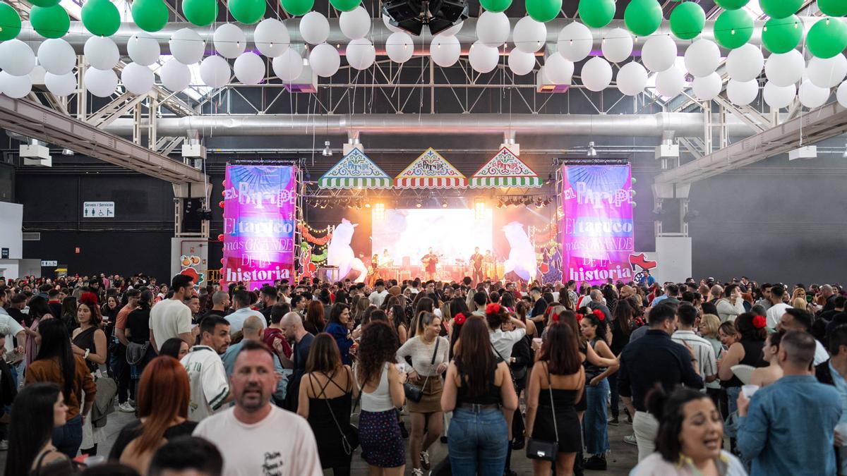 Ambiente en "el tardeo más grande de la historia"