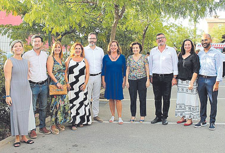 Sofía Alonso, Maria Antònia Font, Ángeles Fernández, José Hila, Francina Armengol, Fina Santiago, Jesús Mullor, Teresa Vallespir y Omar Lamin.