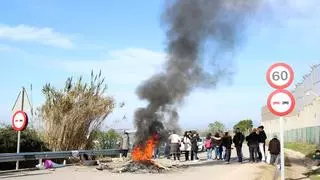 División sindical ante la huelga en las cárceles catalanas por la muerte de la cocinera de Mas d'Enric