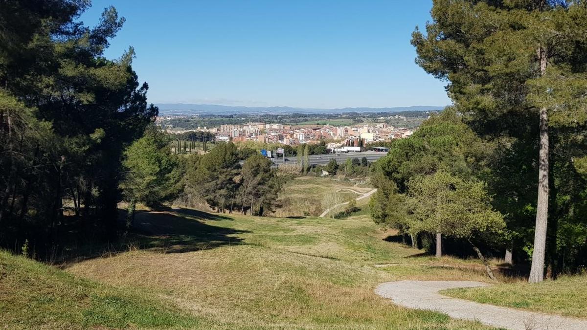 Campo de golf de Can Sant Joan, actualmente en desuso.