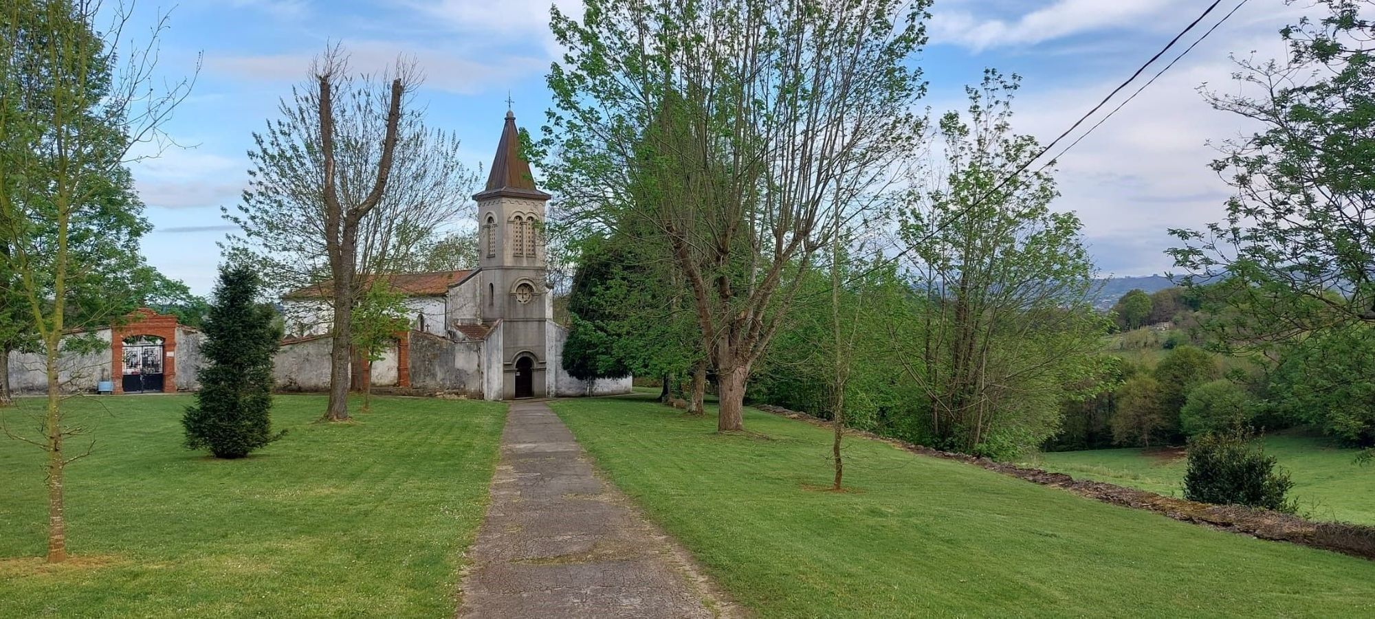 Las mil y una iglesias rurales de Llanera, un tesoro por descubrir en el concejo