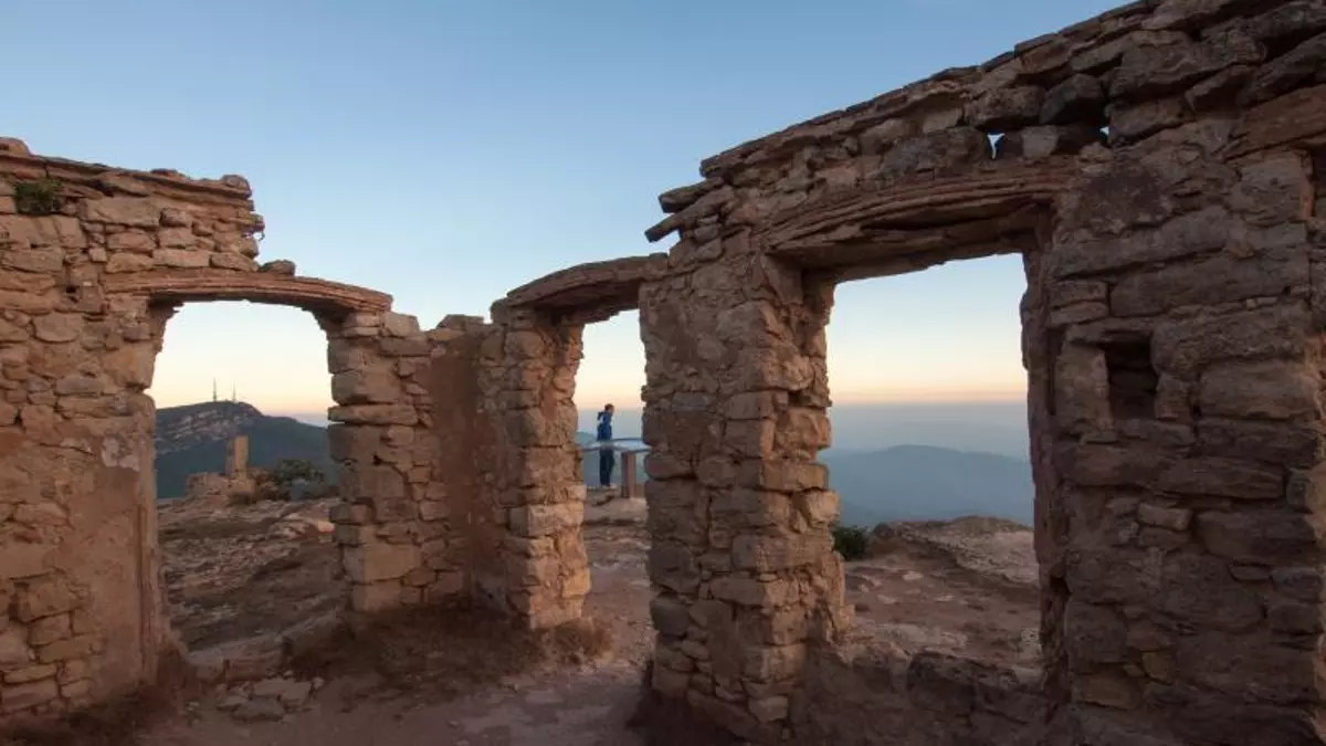 El pueblo abandonado de Catalunya que ha enamorado a la prensa internacional: "Solo los valientes lo visitan"