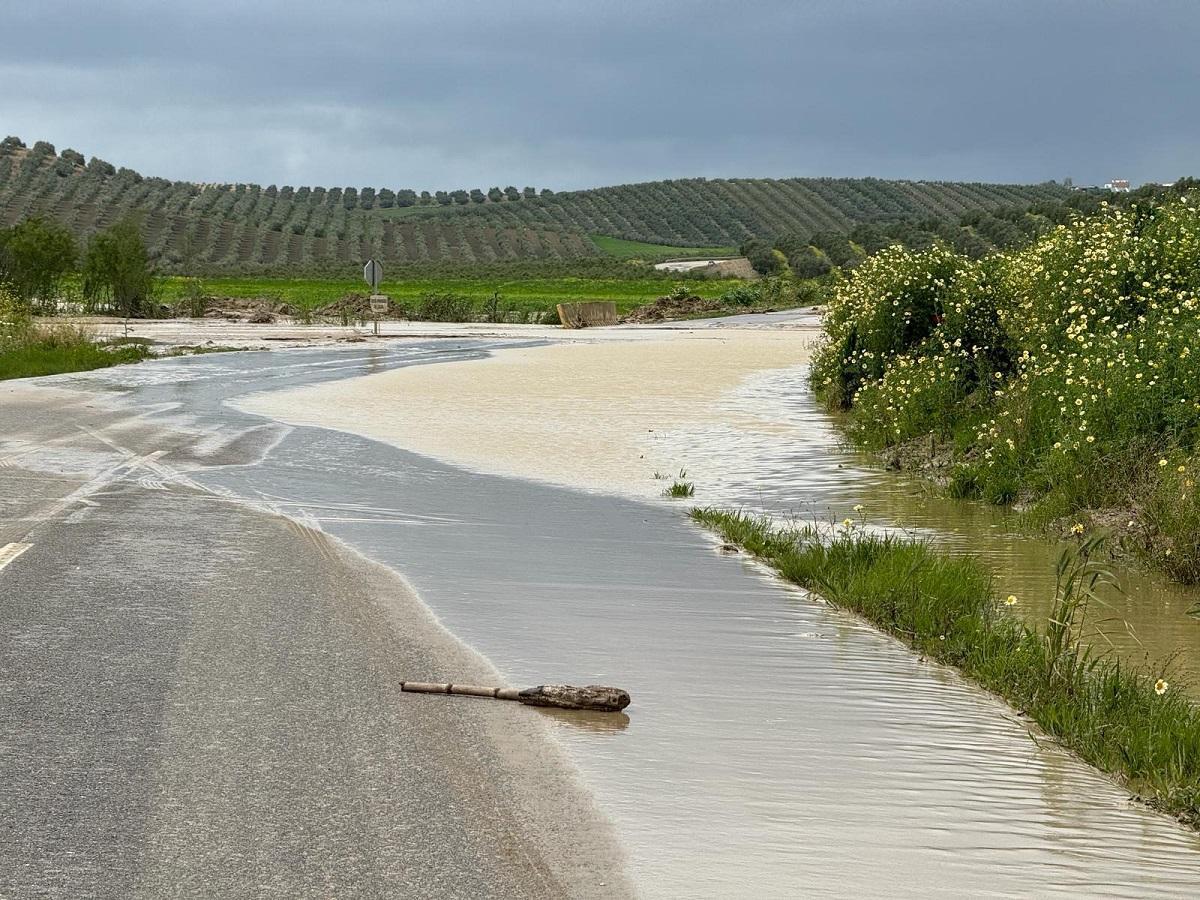 Imagen de archivo de una carretera CO 4207 por una inundación.