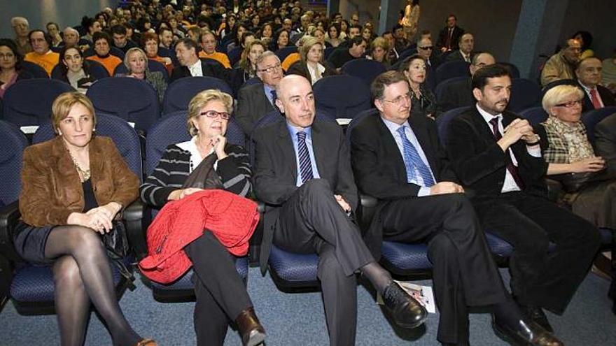 La mesa redonda de ayer congregó a numeroso público.