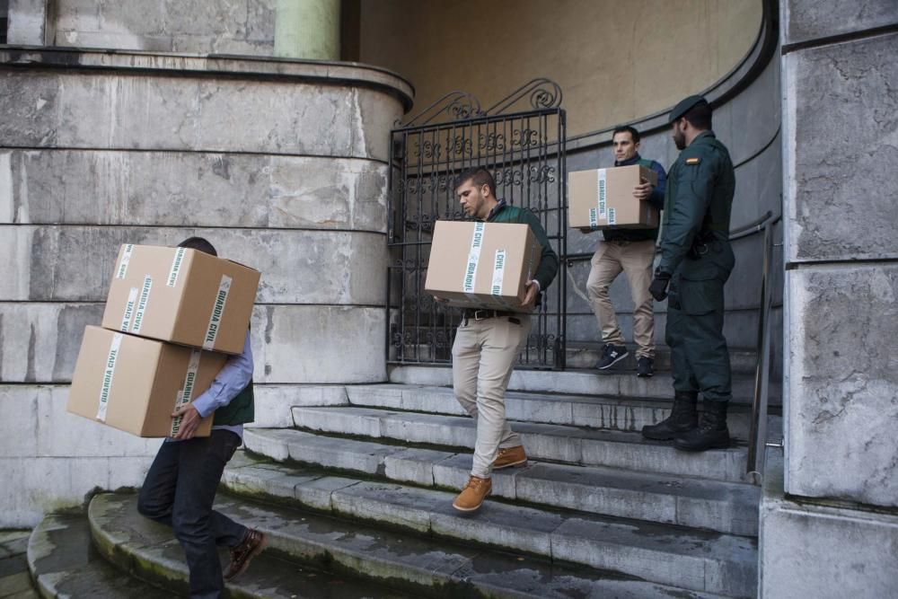 La Guardia Civil registra la sede de UGT en Asturias