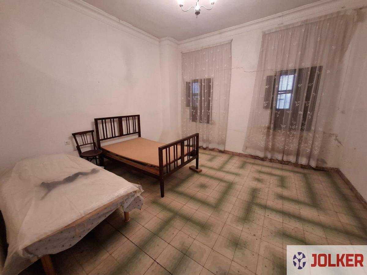 Galería de fotos: Sale a la venta una casa con terraza en la zona del Madrigal de Vila-real por 150.000 euros