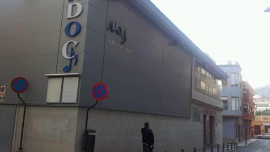 El auditorio ADOC en Elda.