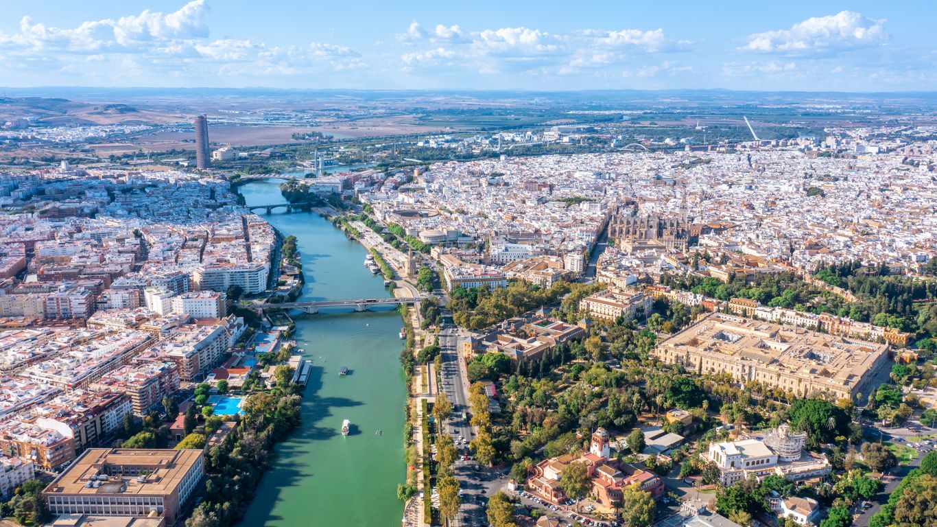 La ciudad de Sevilla vista desde el aire