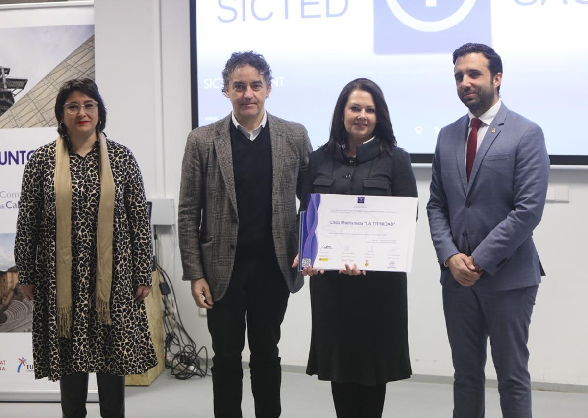 Sagunt reconoce el trabajo de las empresas que crean el entorno necesario para un turismo de calidad