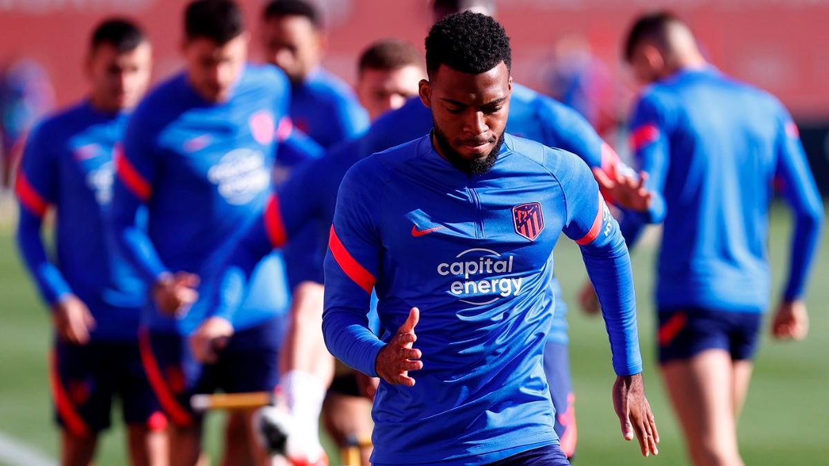 Lemar desaprovechó una gran jugada de Luis Suárez