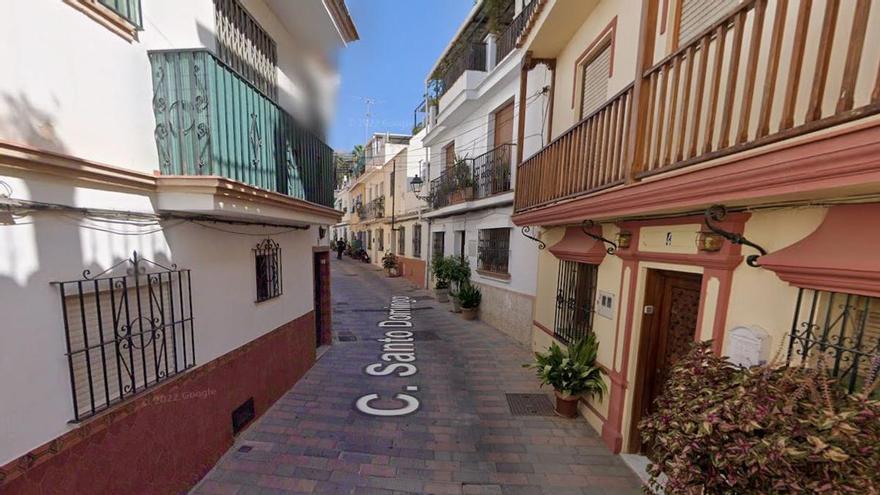 La calle Santo Domingo, en Marbella, renovará su pavimento: 390 metros de asfalto impreso para mejorar la durabilidad