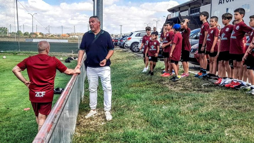 David Vizcaíno: "Hemos dado prioridad a los jugadores que querían venir al Zamora"