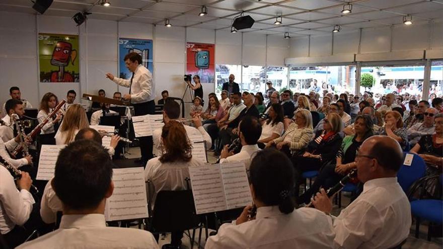 La banda municipal despide la feria