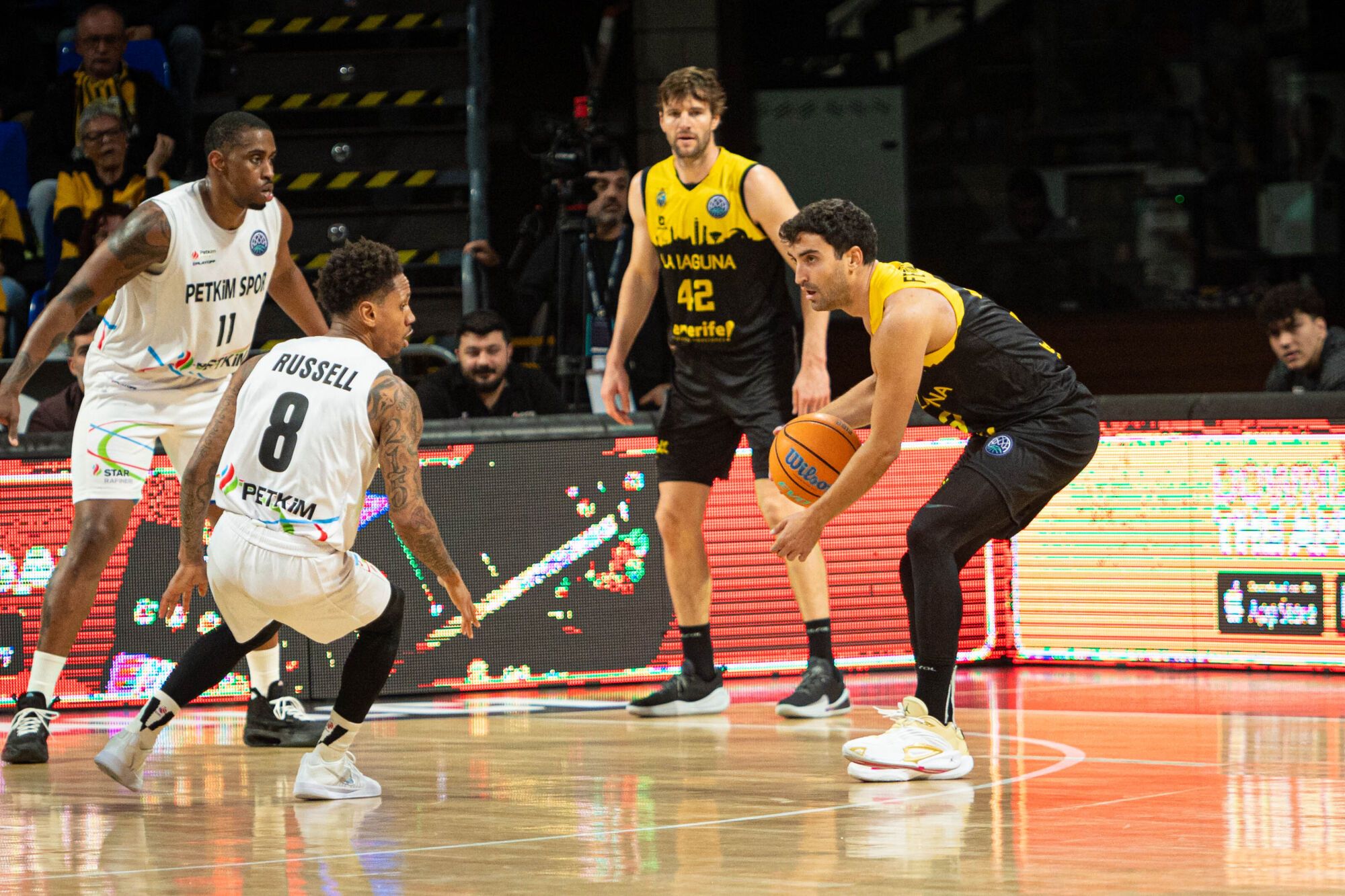 Partido La Laguna Tenerife - Aliaga Petkim Sport del Round of 16 de la BCL  | 04/03/2025 | Fotógrafo: Rafael Arturo Jiménez Rivero