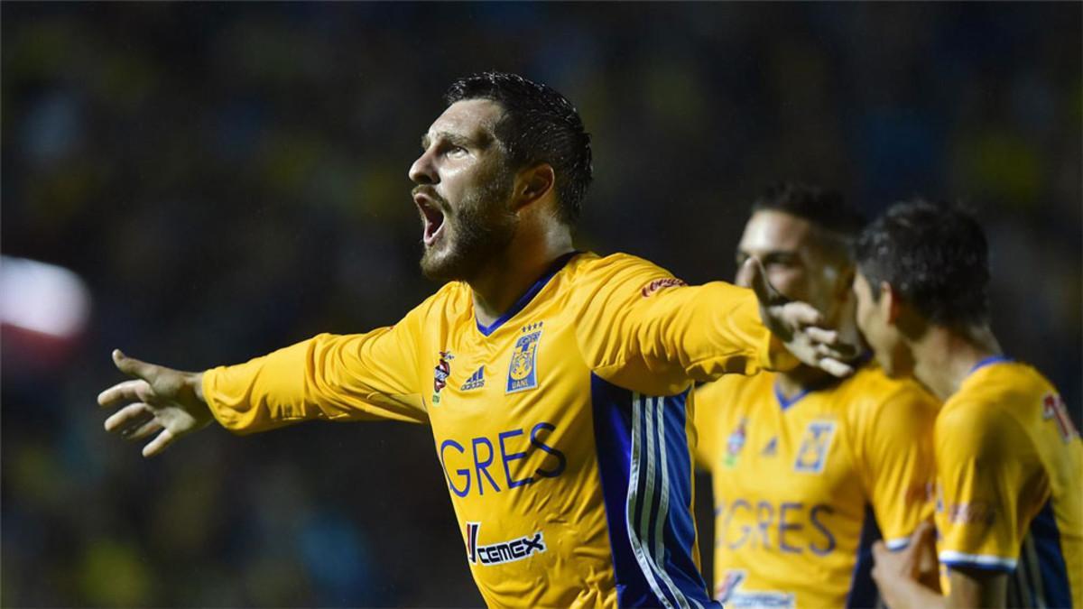 Gignac marcó tres goles para los Tigres