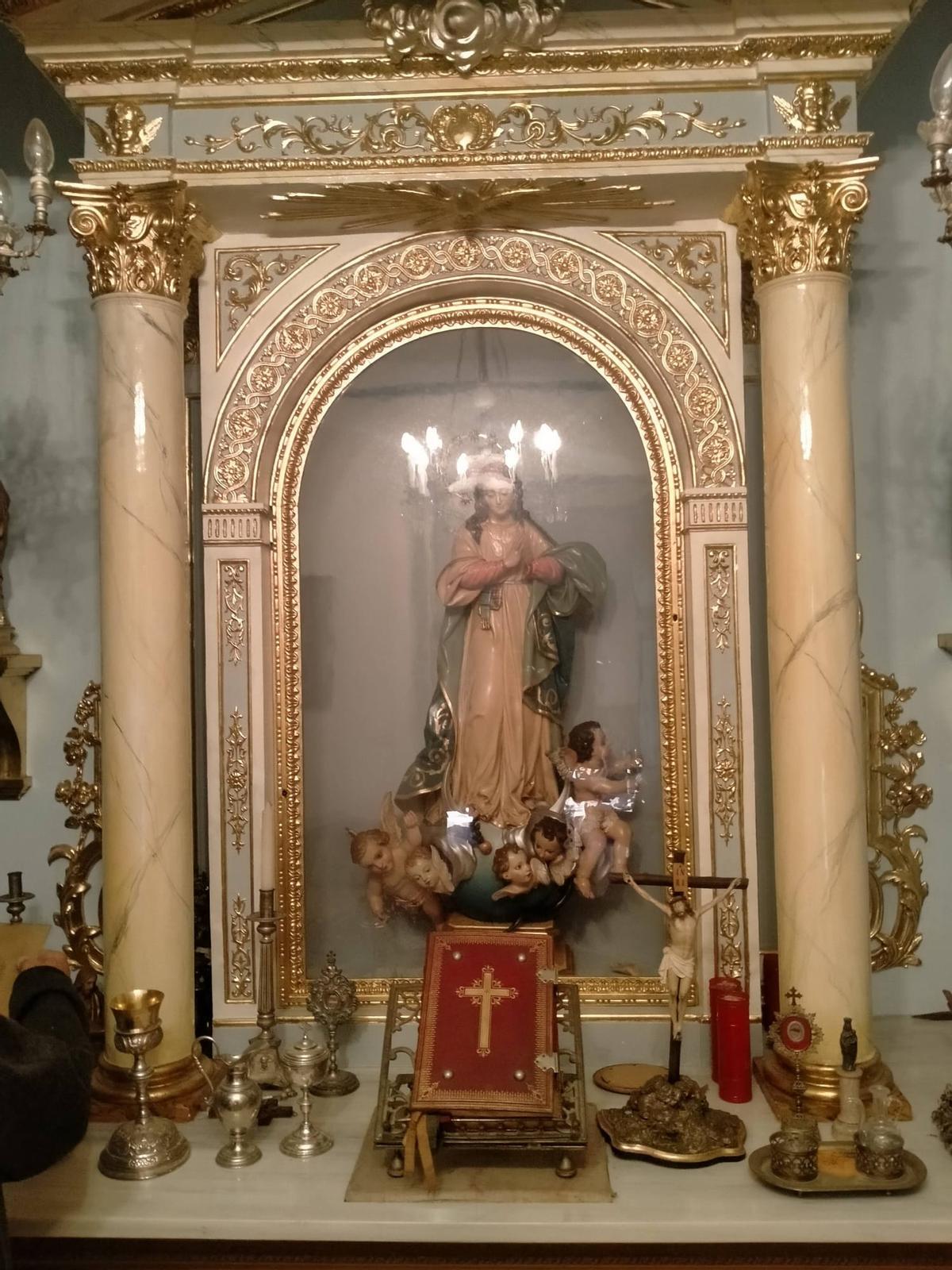 Imagen de la Inmaculada sustraída de la capilla privada de Sueca en agosto.