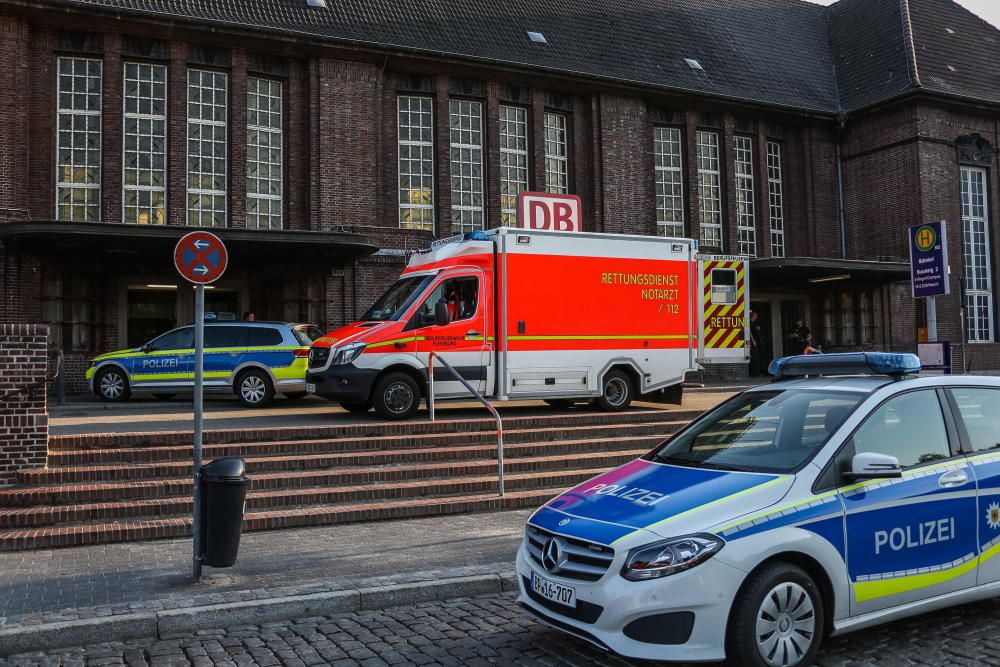 Abaten a un hombre tras apuñalar a dos personas en un tren en Alemania