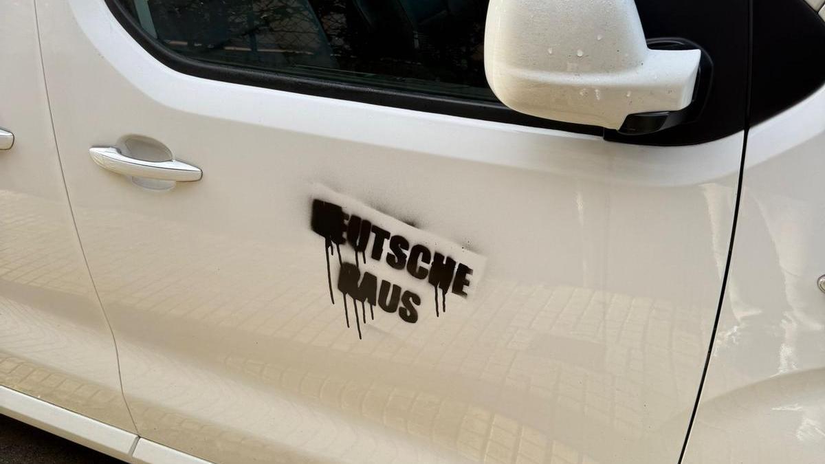 -Deutsche-raus-Erneut-Schmierereien-an-Autos-mit-Kennzeichen-D-auf-Mallorca-aufgetaucht