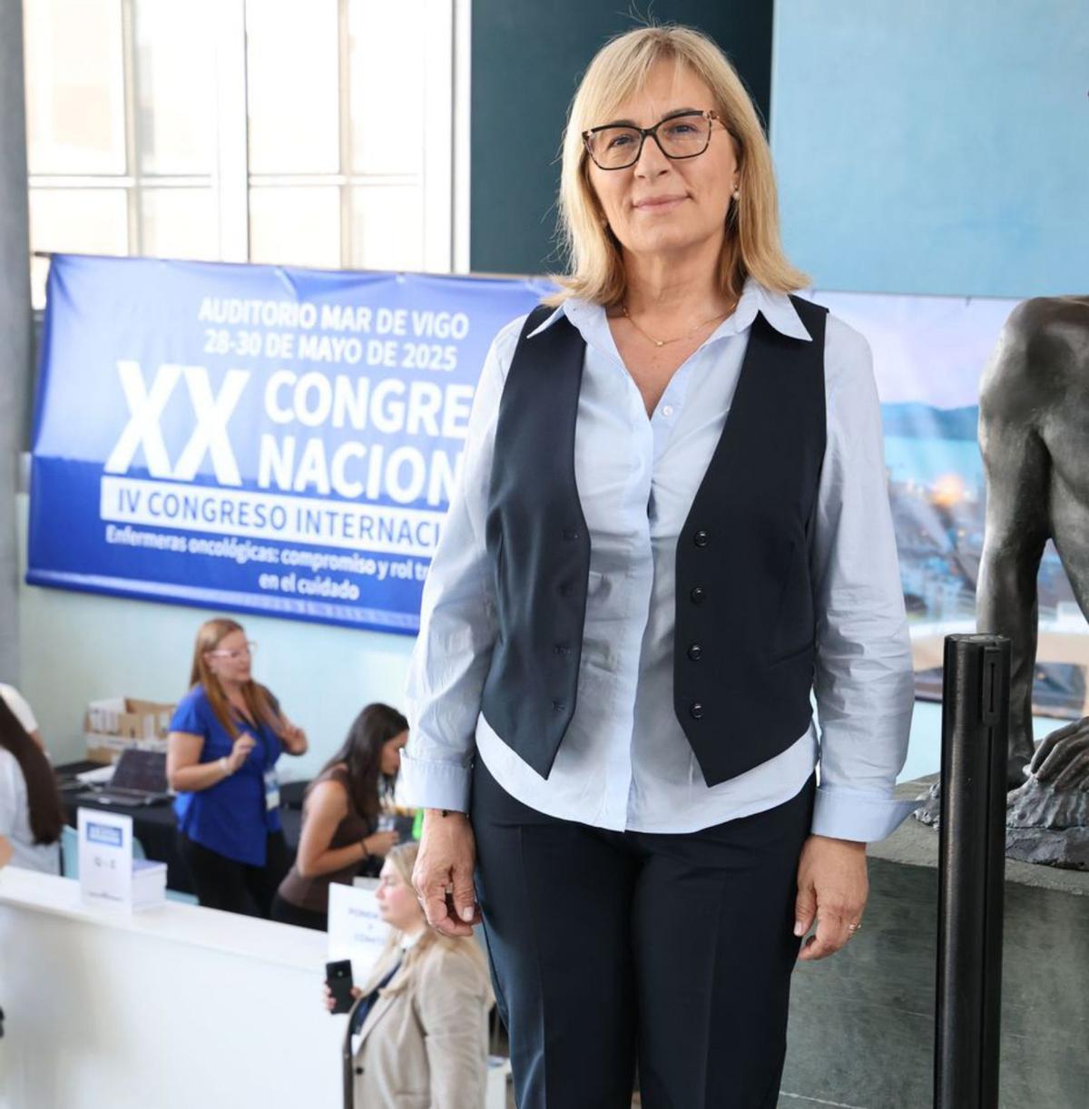 Ángeles Peñuelas, ayer, en la apertura del congreso.