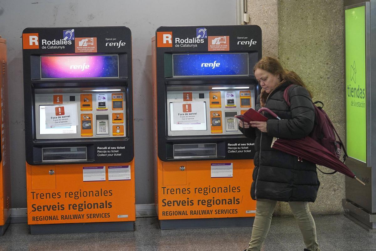 Les imatges del segon dia sense Rodalies a Girona