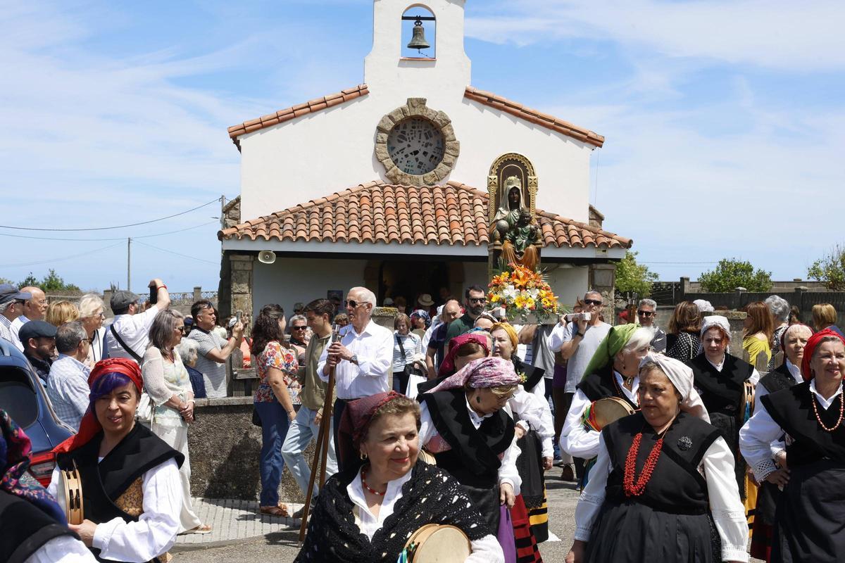 La procesión de la Virgen de La Providencia en Gijón, en imágenes
