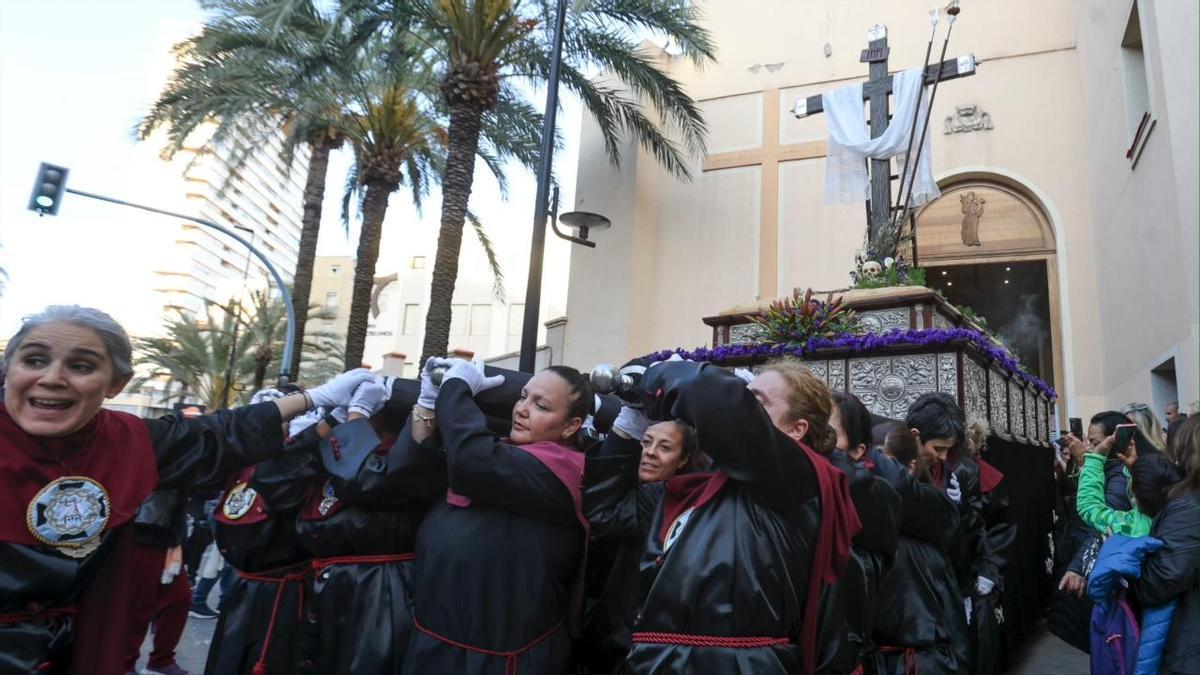 Muy Piadosa Hermandad y Cofradía de Nazarenos de la Santa Redención y María Santísima del Mayor Dolor de Alicante