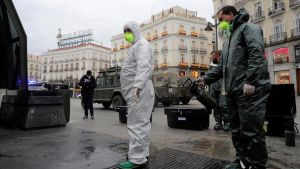 zentauroepp52868838 puerta del sol desinfeccion200320193732