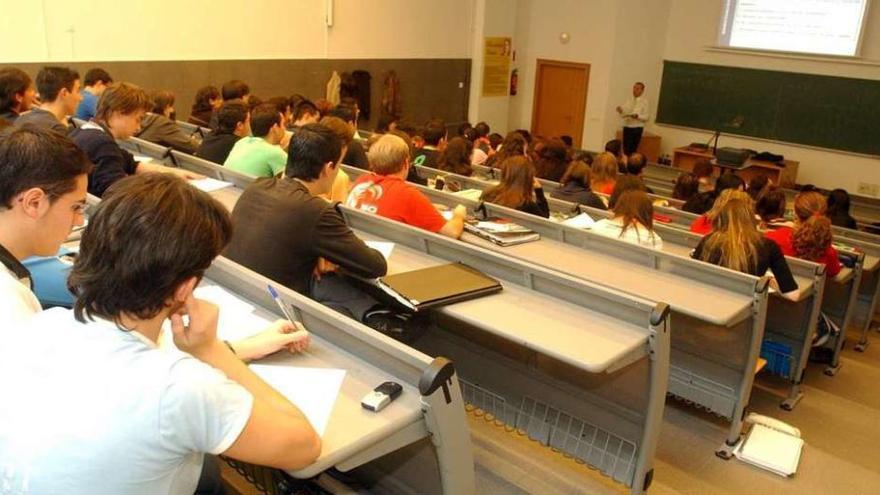 Imagen de una clase en una de las facultades de la Universidade da Coruña.