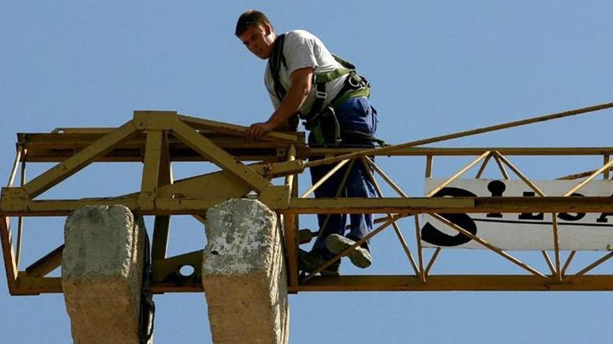 Los accidentes laborales caen un 60% desde el inicio de la crisis