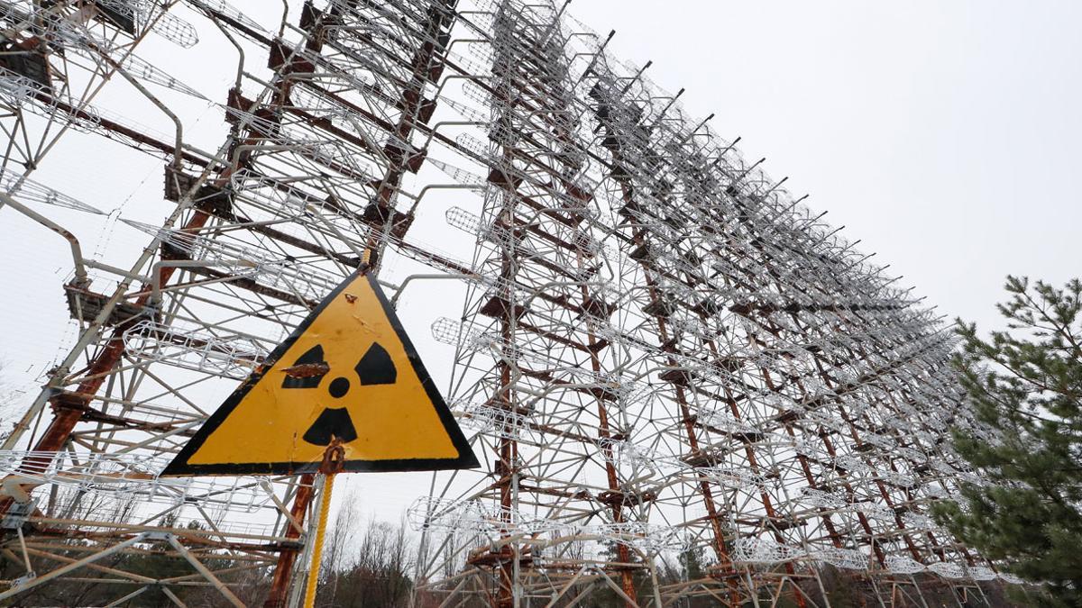 Ucrania denuncia que Rusia intenta hacerse con el control de Chernóbil.