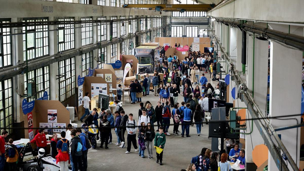 Asistentes a la 2ª Feria de la Innovación celebrada en Oviedo el pasado mes de abril.