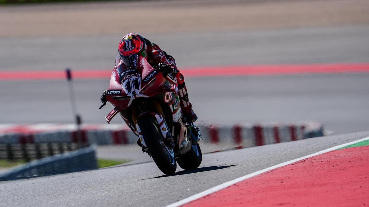 Nicoló Bulega rodando en Portimao