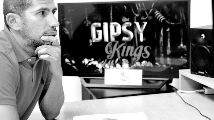 El director de &quot;Gipsy Kings&quot;, Jacobo Eireos. // Mediaset