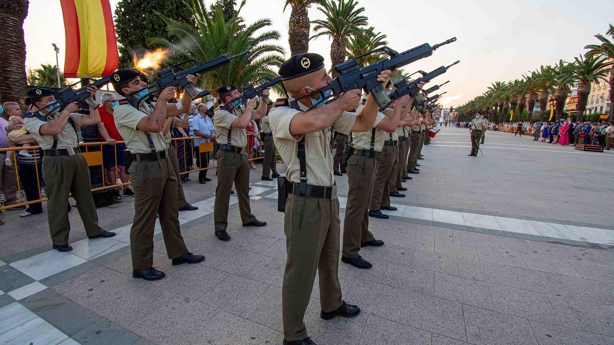 Militares de la BRI X en el homenaje a los caídos en la Batalla de Bailén.