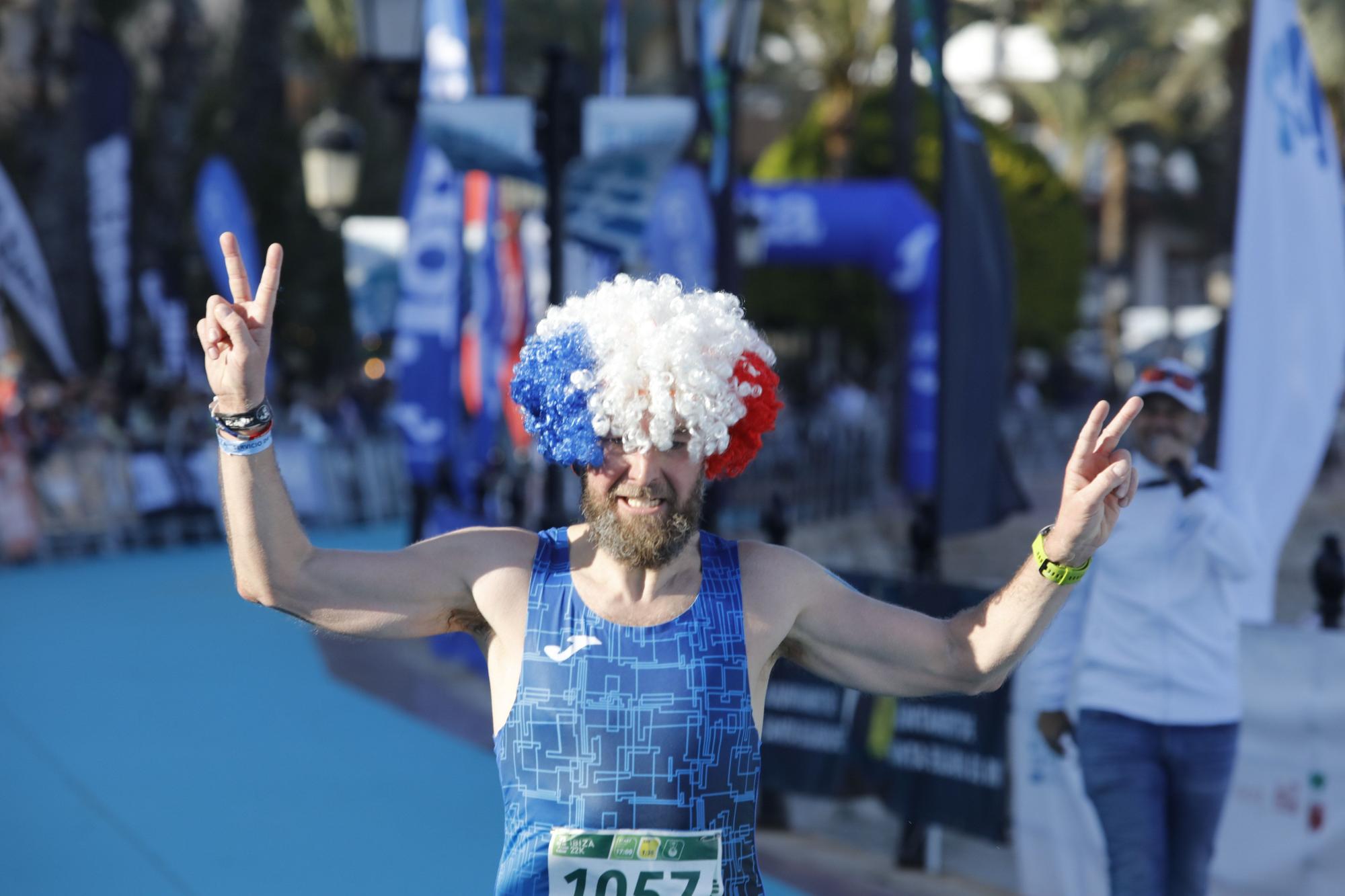 Búscate en nuestra galería de fotos del Santa Eulària Ibiza Marathon