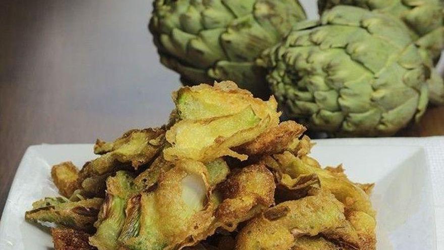 Te enseñamos a elaborar esta rica tempura con alcachofas de Benicarló y soja