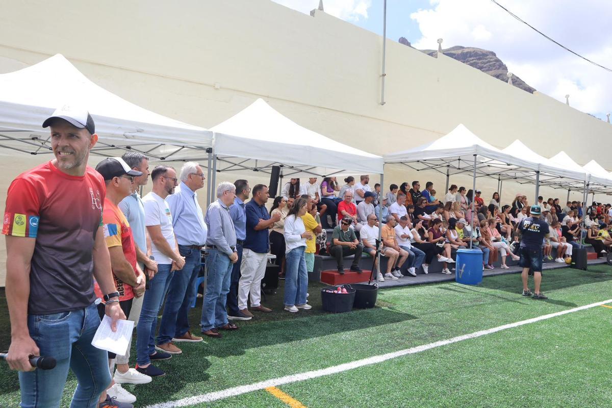 Reapertura del campo de Cercados de Espino