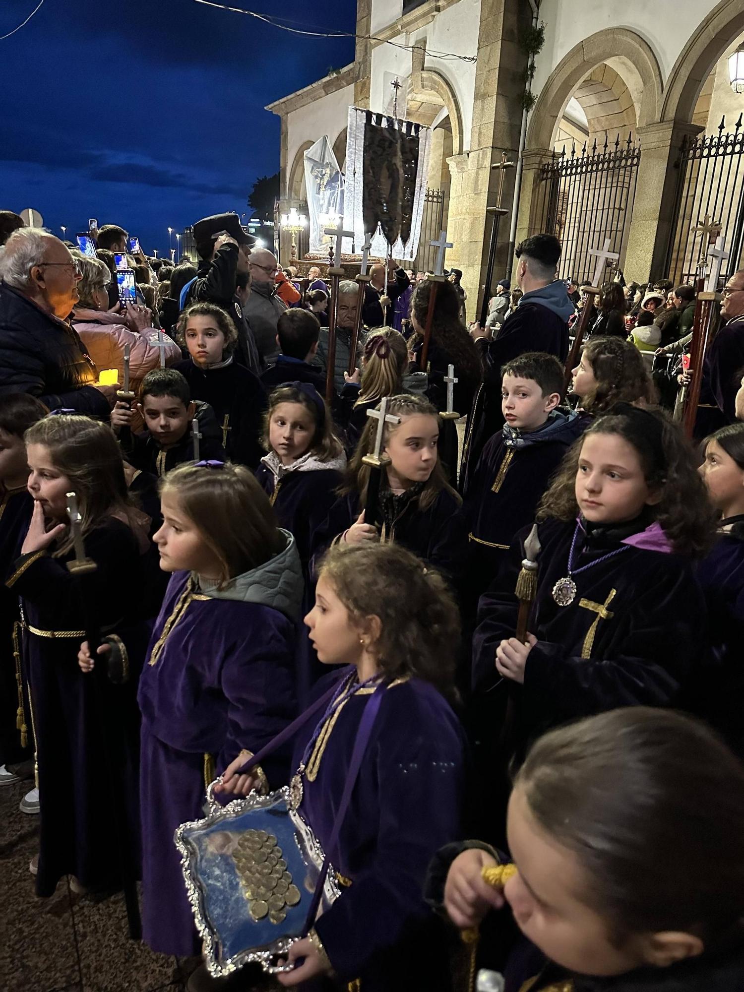 EN IMÁGENES | La envolvente procesión del Nazareno en Luarca