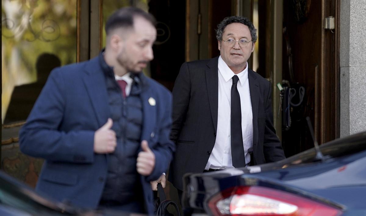 El fiscal general nega haver fet arribar «a persona aliena a la fiscalia» el correu en què González admetia dos delictes