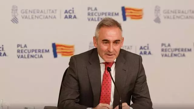 Miguel Barrachina  informa de los asuntos tratados en el Pleno del Consell